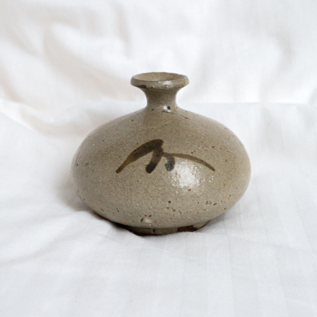 What Grows in Glaze Vase