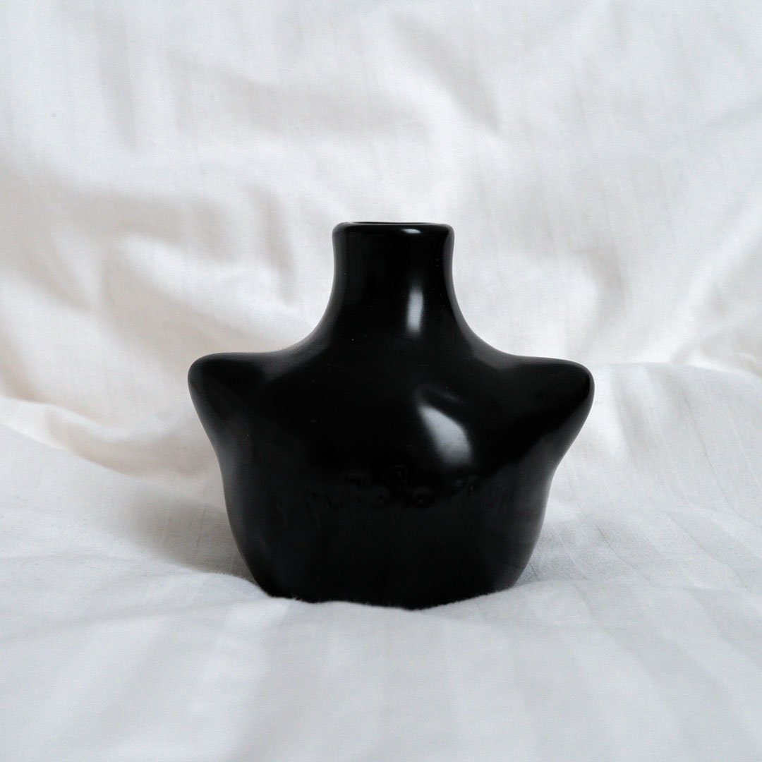 Sarubobo Kun Vase