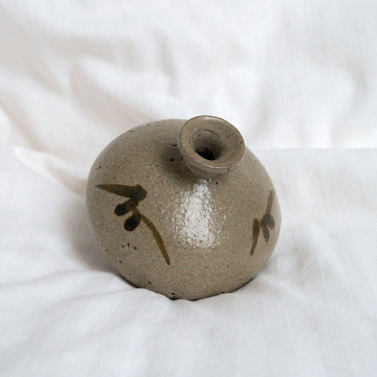 What Grows in Glaze Vase